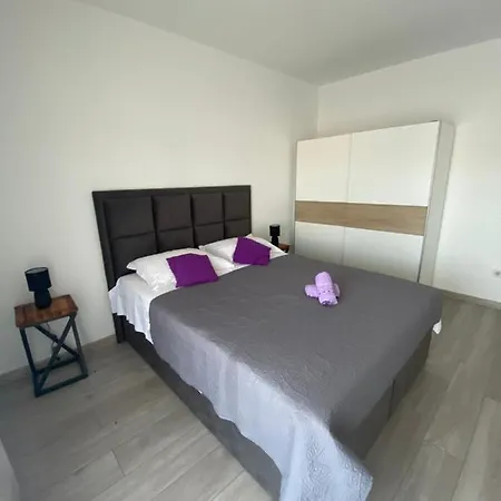 Arbanija 1122a Appartement