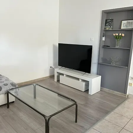 Arbanija 1122a * Trogir